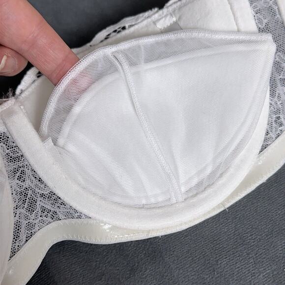 New Agent Provocateur Love Strapless Bra White Size 32C Straps Padded Bridal - Picture 8 of 11